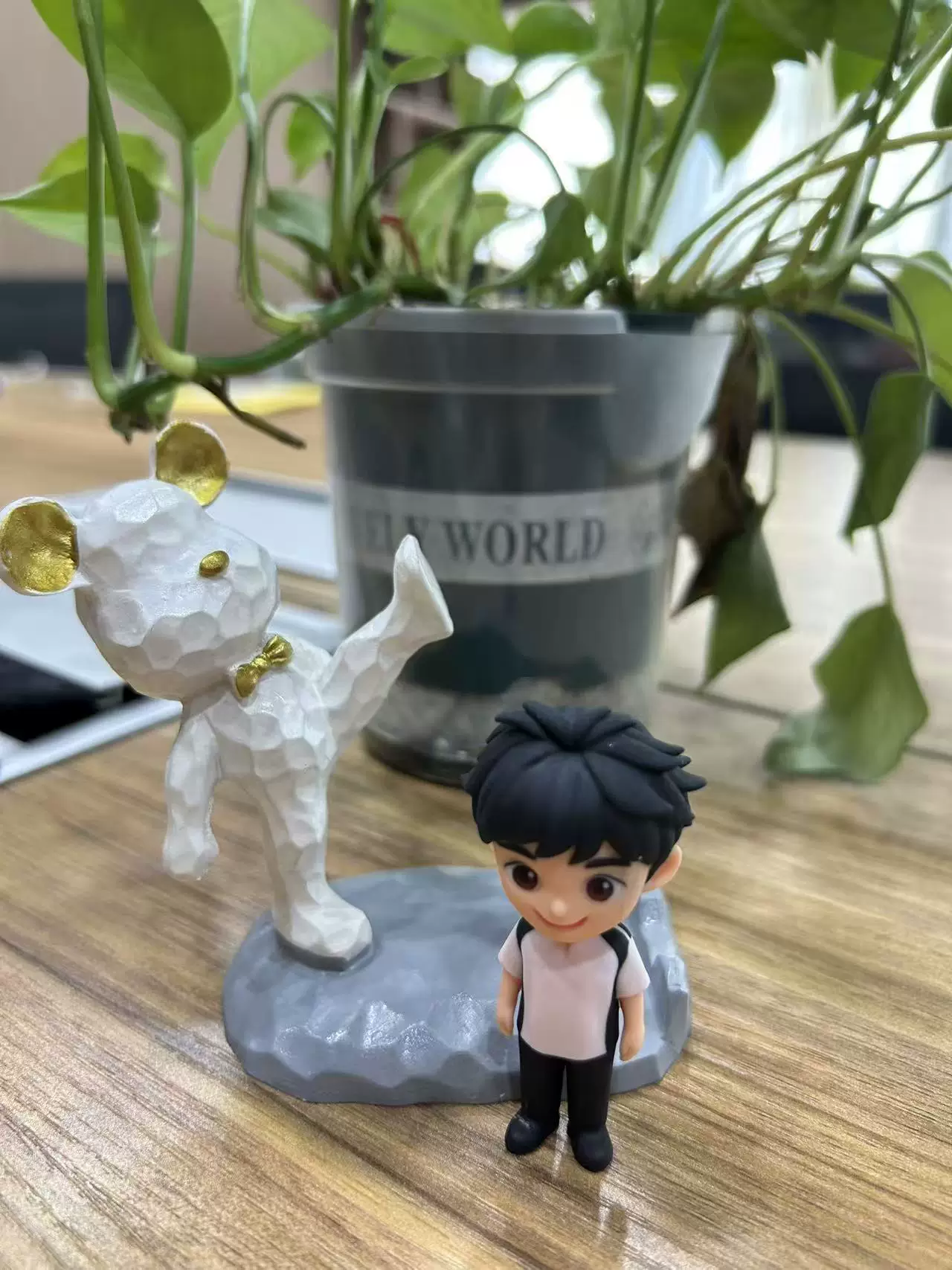 Photo 2 Figure photo review