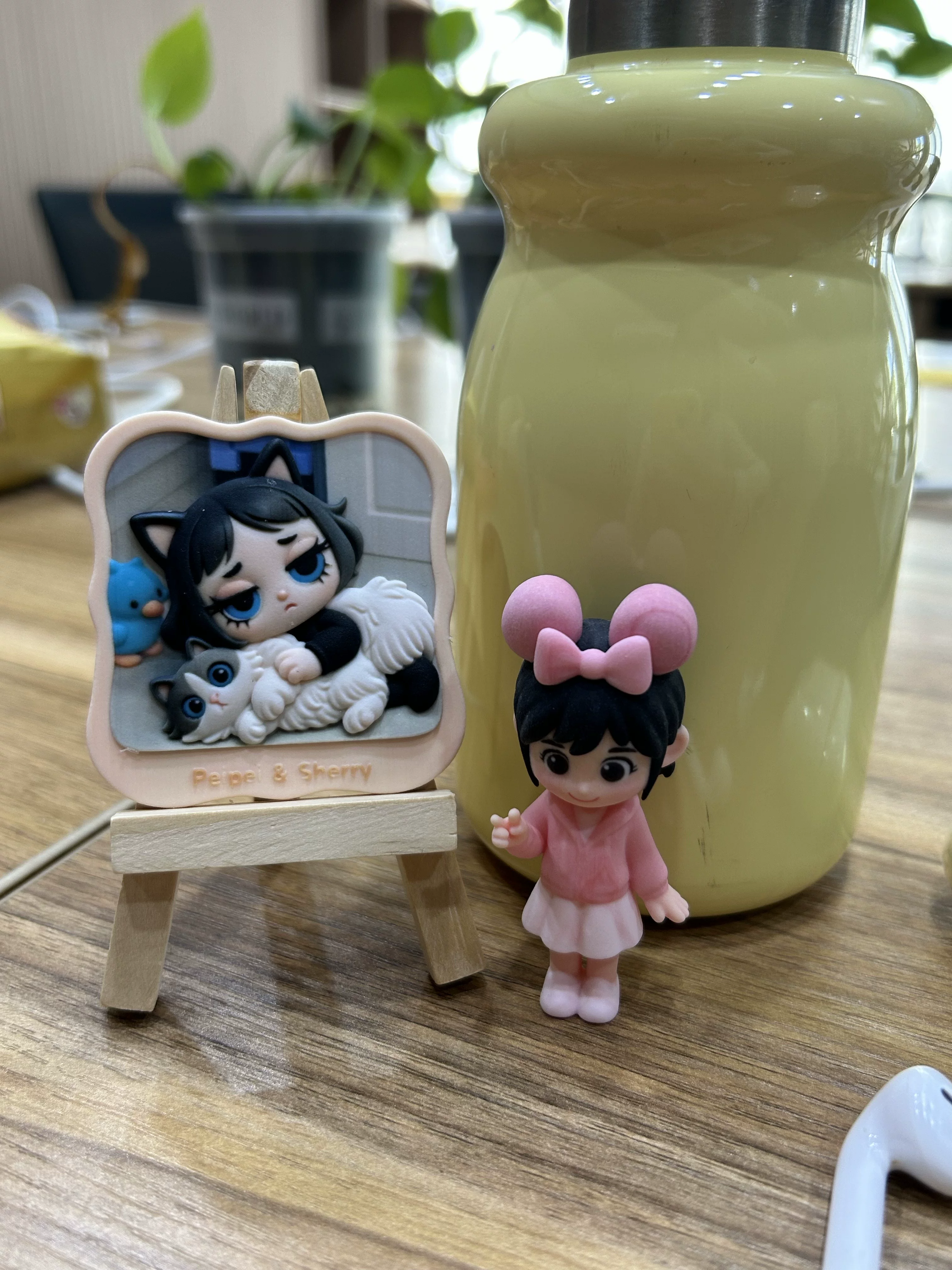 Photo 2 Figure photo review